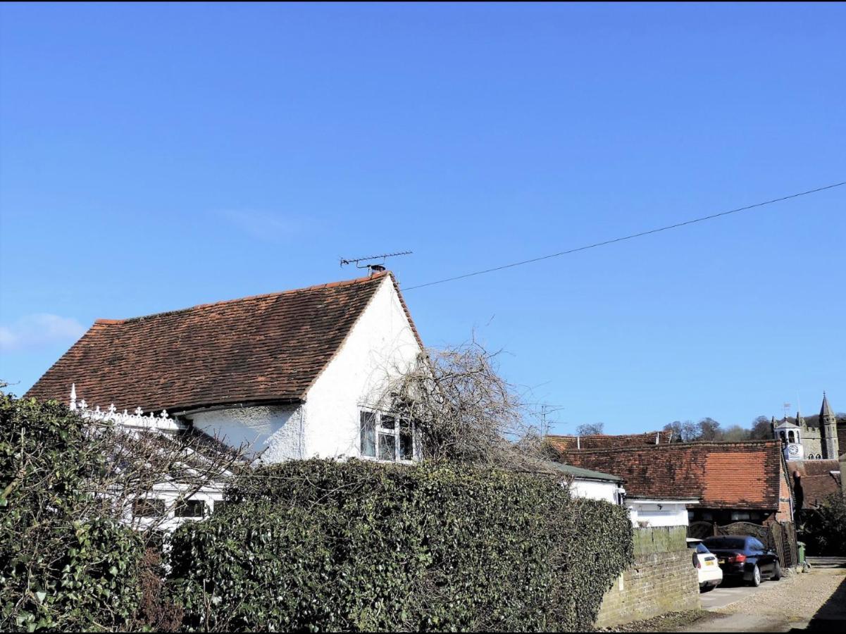 The Old Barn Little Wing * Amersham
